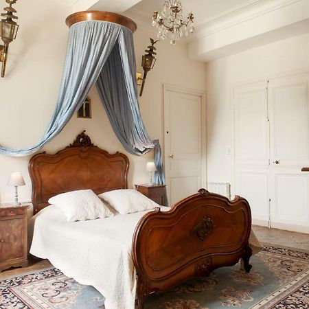 Chateau De Fleury La Foret Bed and Breakfast Igoville Esterno foto